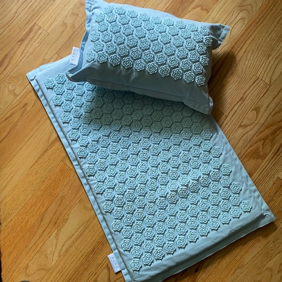 Ajna Wellbeing AJNAMAT Acupressure Mat - Picture 1 of 15